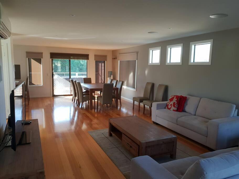 Venus Haven - Beach 1, Linen, Wifi, Netflix Venus Bay Exterior photo